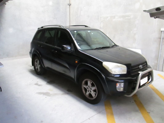 side view black colour Toyota RAV4 old window film replaced with new window tint